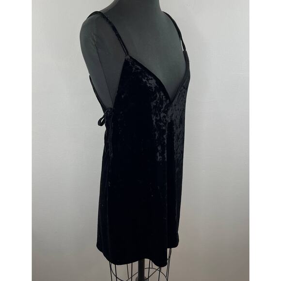 TOBI Black Valari Crushed Velvet Side Tie Strappy Plunge Backless Mini Dress M - Picture 2 of 9